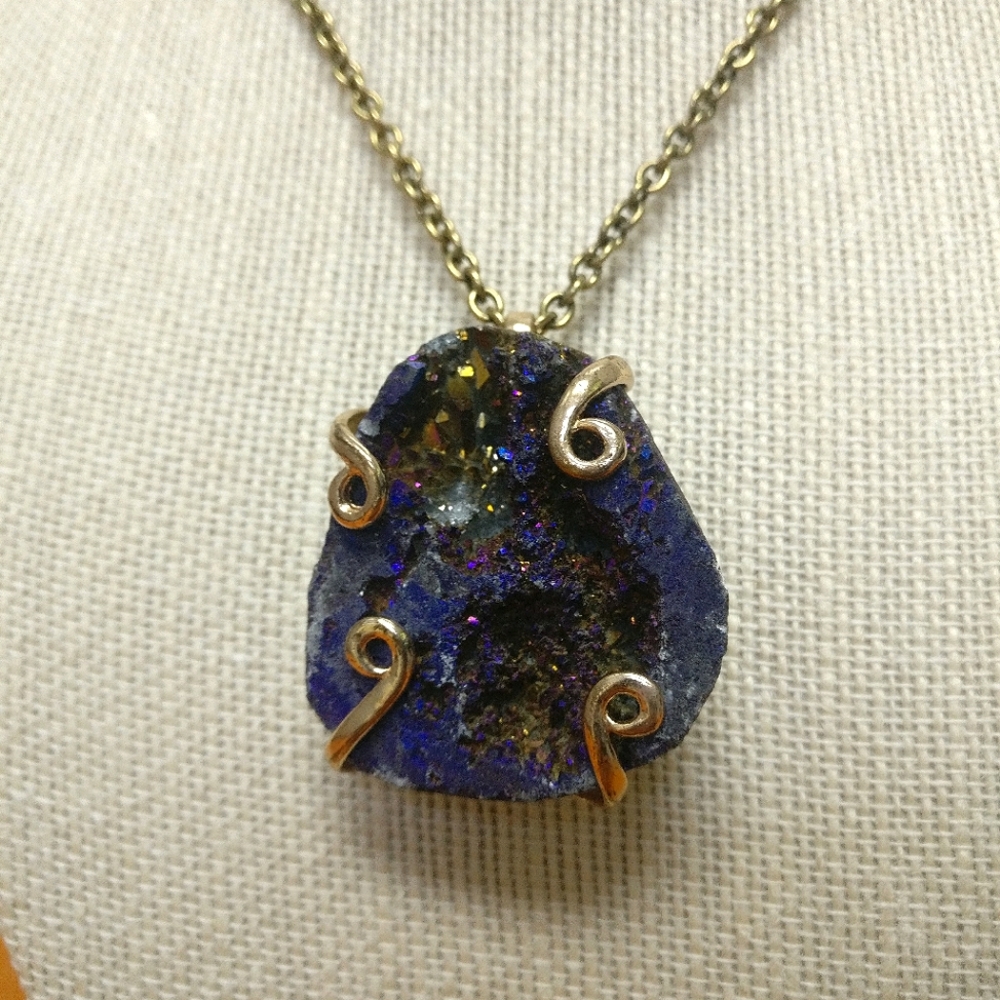 🆕 Earthbound necklace - Picture 2 of 3
